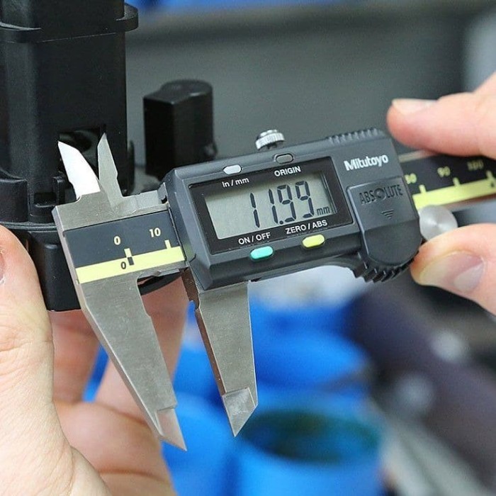 Mitutoyo digital caliper